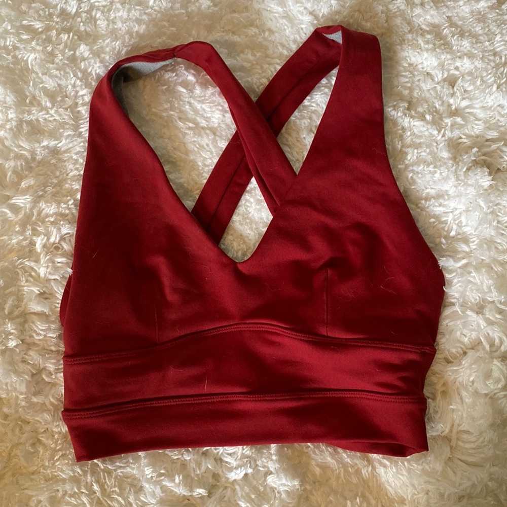 BORN PRIMITIVE ❤️ Sports Bra